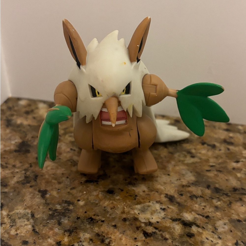 Pokemon Shiftry Figure